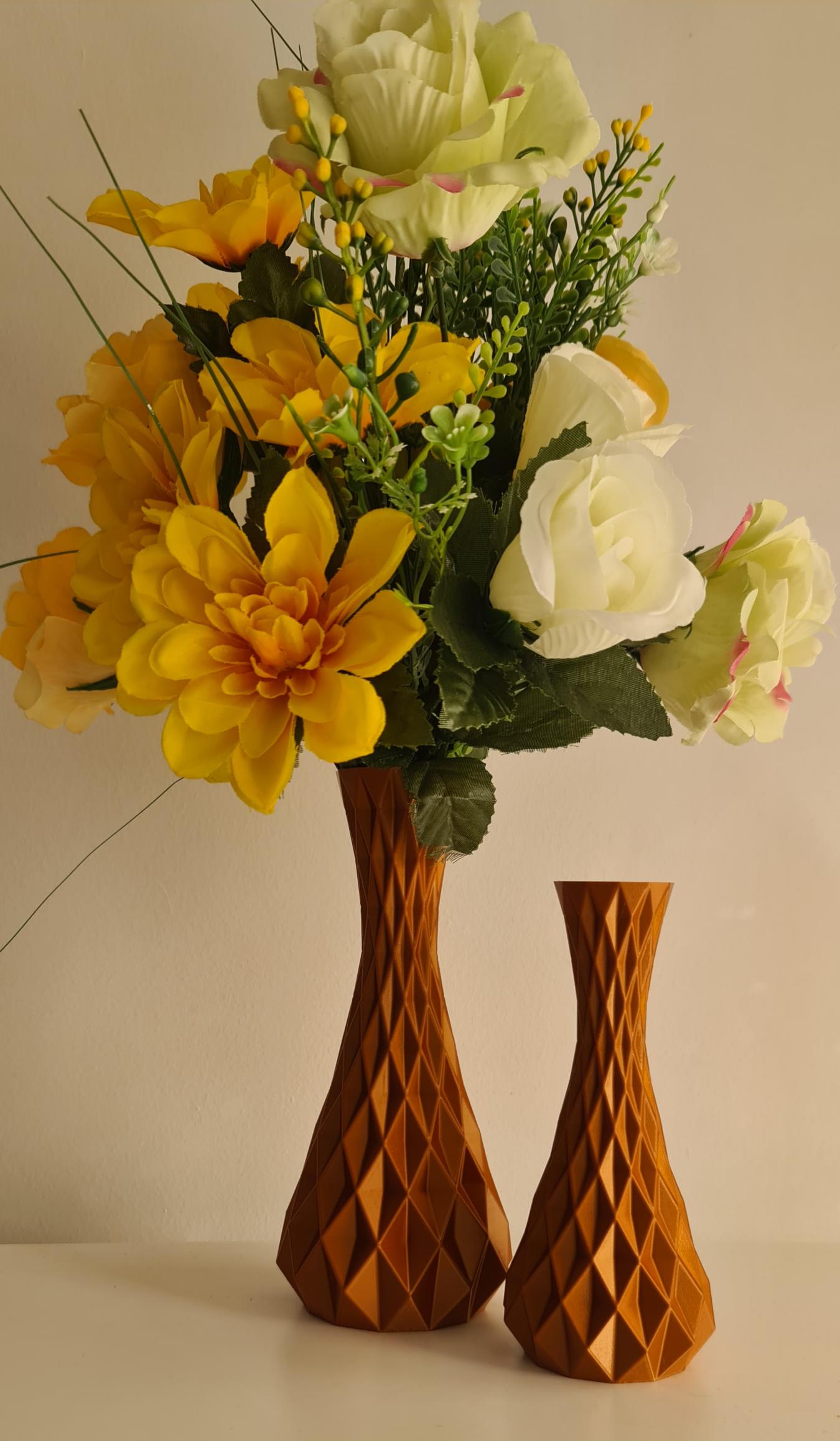 Geometric Origami Vase, 3D Printed Abstract Flower Pot, Minimalist Home Decor Centerpiece
