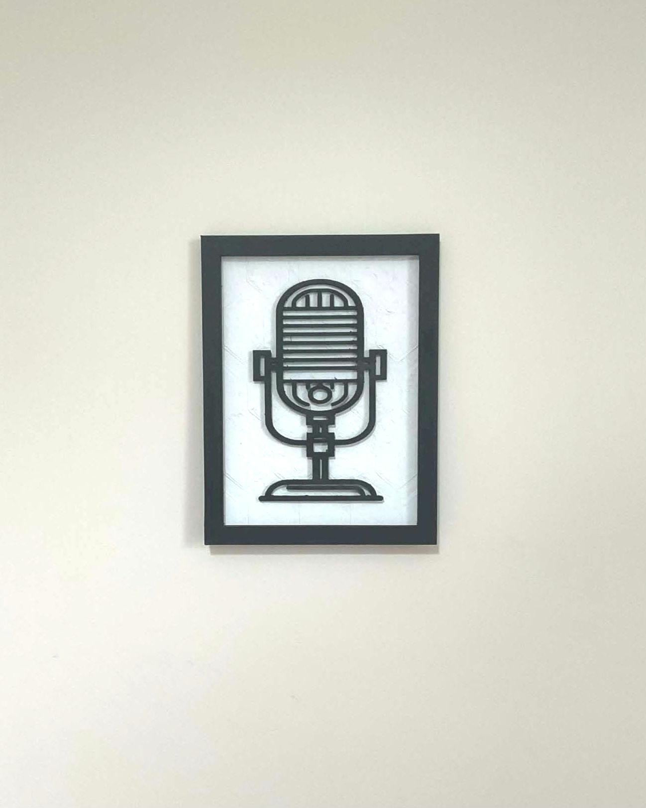 3D Printed Microphone Wall Art, Retro Studio Decor, Minimalist Black White (21cm x 16cm)