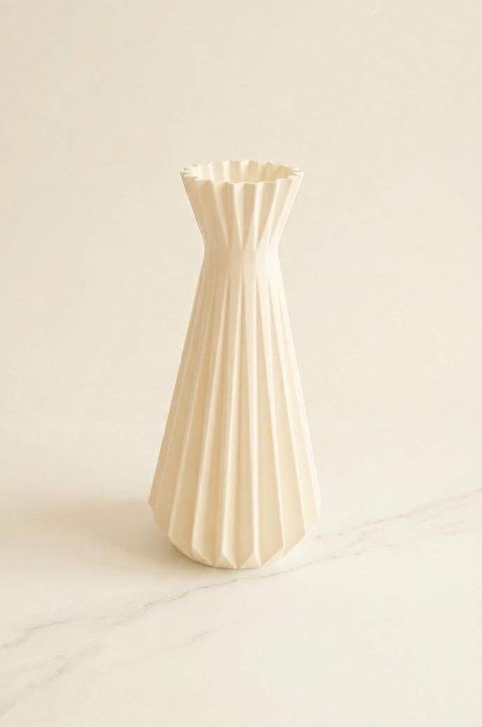 Origami Vase, Minimalist White Geometric Flower Bud Vase, Scandi Home Decor